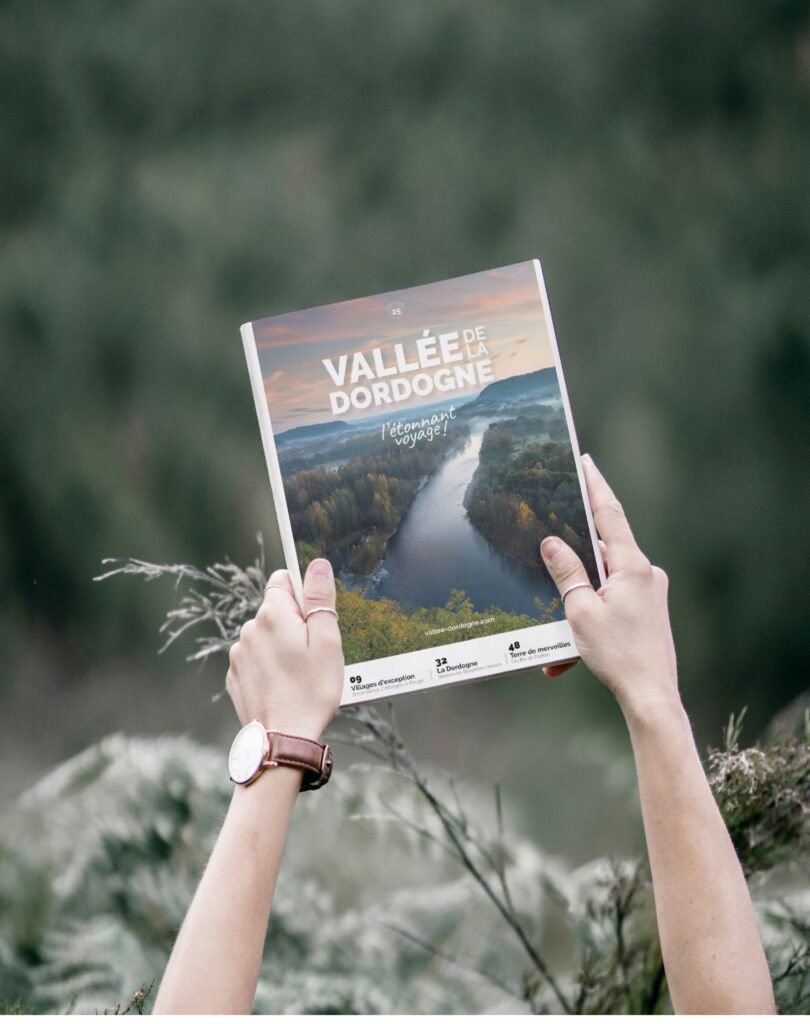 creation magazine touristique vallée de la dordogne par agence ho5
